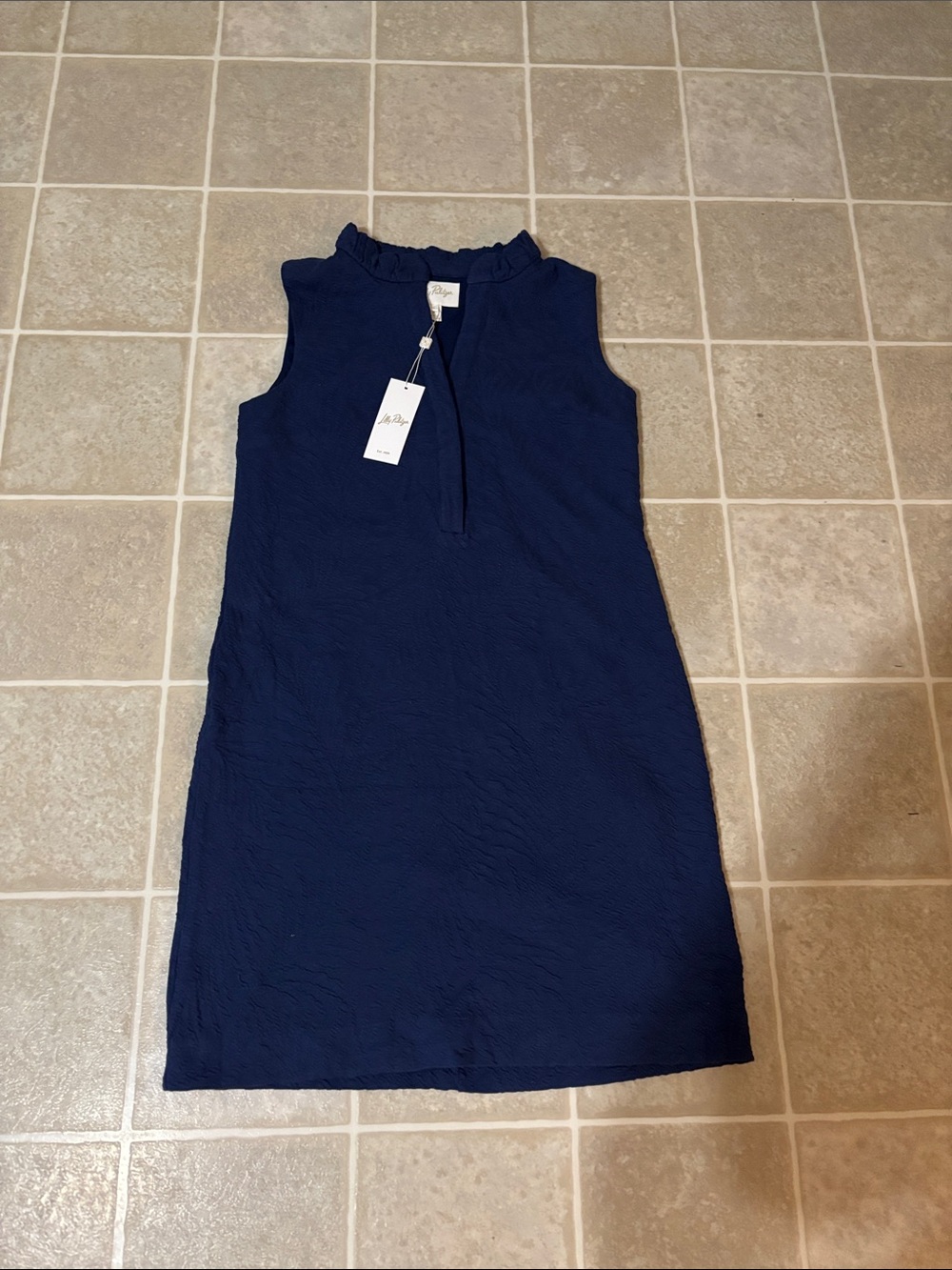 LILLY PULITZER
Elsey Shift Dress size M - Picture 9 of 15